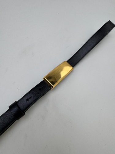 AKS-17098 Siyah Dikdörtgen Gold Tokalı Suni Deri Kemer - 1