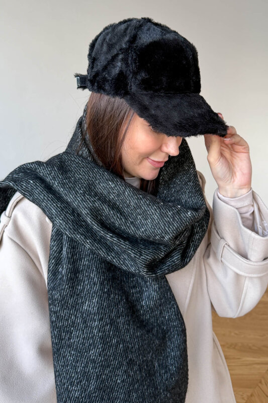 AKS-17103 Siyah Kırçıllı Yumuşak Doku Püsküllü Şal - 1