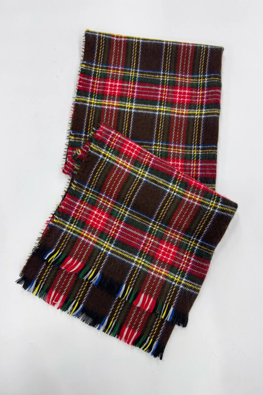 AKS-17105 Acı Kahve Ekose Desen Püsküllü Dokuma Şal - 1