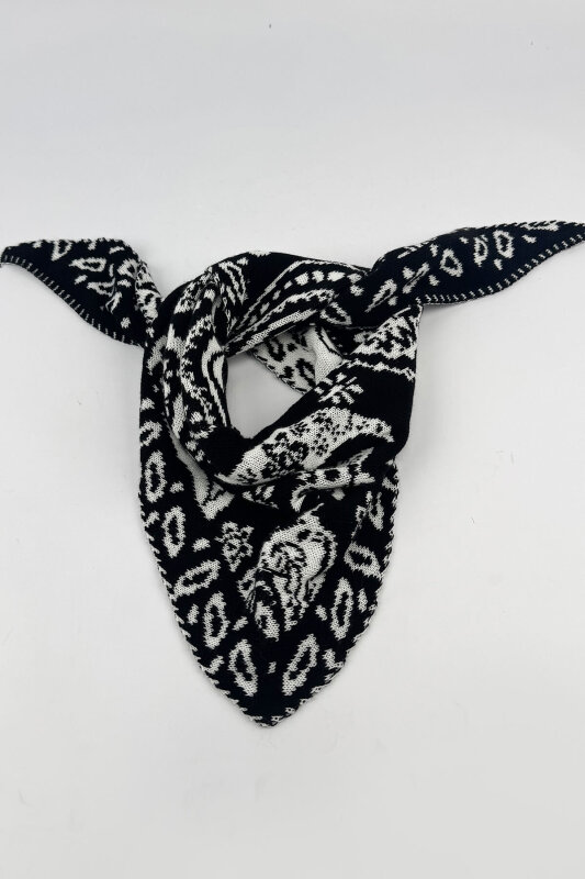 AKS-17106 Siyah Etnik Desenli Üçgen Triko Şal - 1