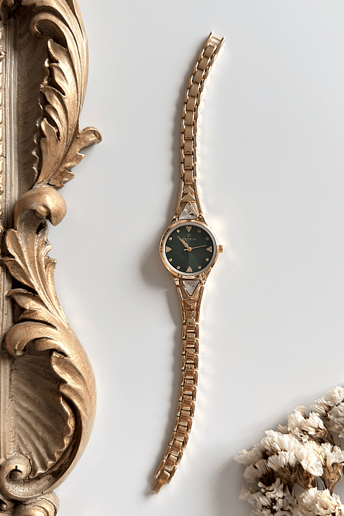 Arzen Yeşil Yuvarlak Kadran Kristal Detay Gold Çelik Kordon Kadın Kol Saati