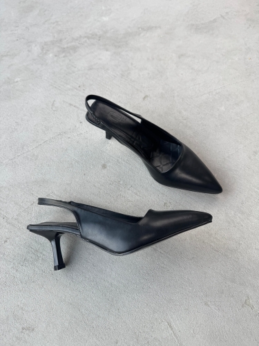 AYK-0101 Siyah Mat Deri Sivri Burun Zr Model Topuklu Ayakkabı - 2