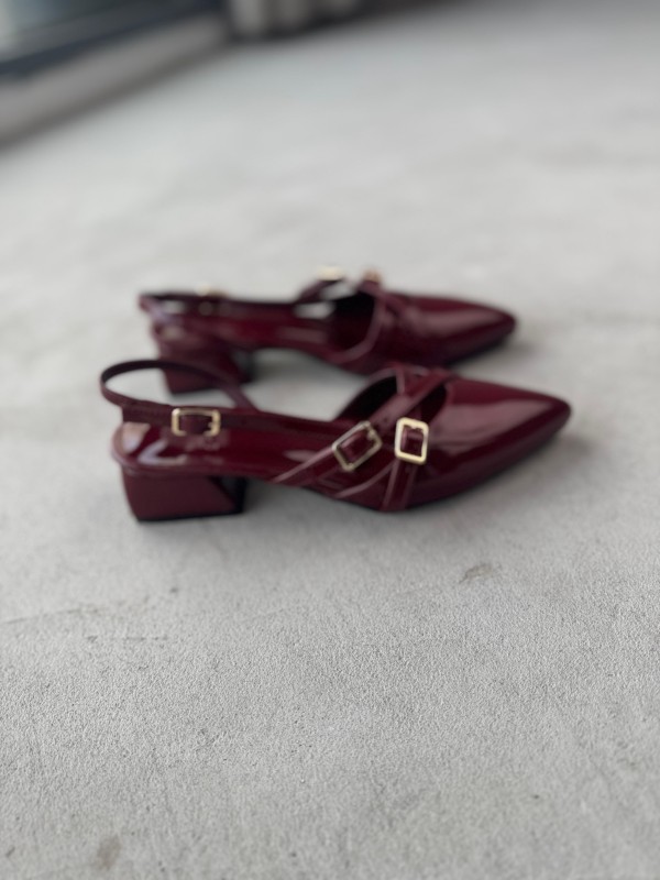 AYK-027 Bordo Rugan Kemer Detay Bilek Bağlı Kısa Topuklu Ayakkabı - 2