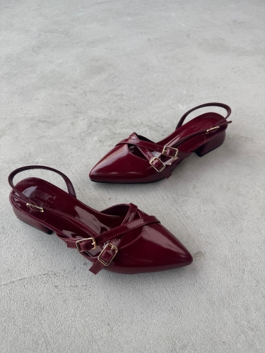 AYK-027 Bordo Rugan Kemer Detay Bilek Bağlı Kısa Topuklu Ayakkabı 