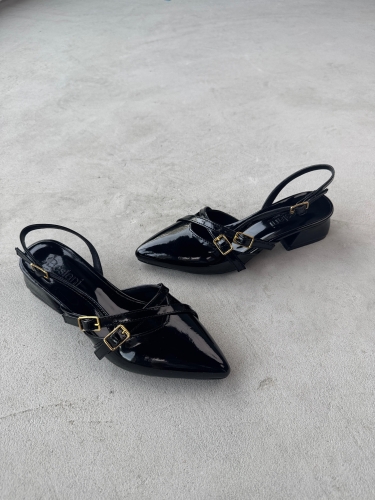 AYK-027 Siyah Rugan Kemer Detay Bilek Bağlı Kısa Topuklu Ayakkabı - 2