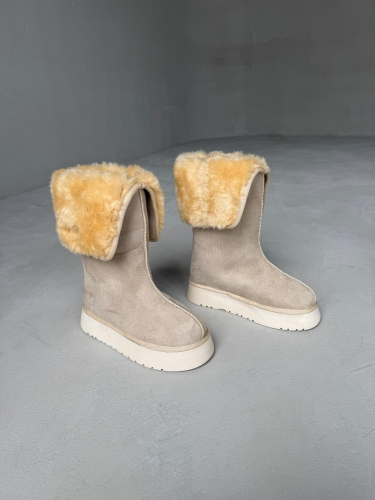 AYK-1007 Taş Rengi Kalın Taban İçi Kürklü Etiket Detaylı Uzun Bot