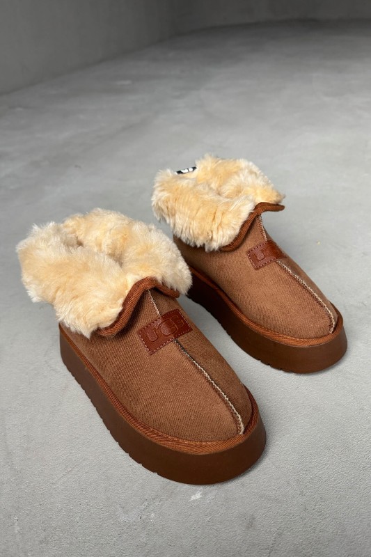 AYK-1011 Taba İçi Full Kürklü Arka Yazılı Yarım Katlanabilir Çizme - 1