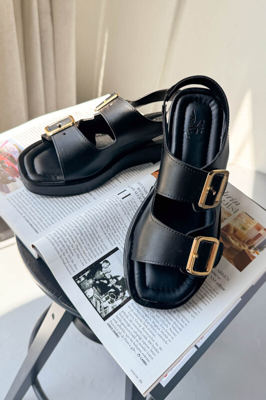AYK-1021 Siyah Gold Tokalı Urban Comfort Sandalet - 1