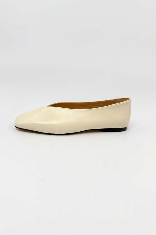 BBT-151 Krem Rugan Dikiş Detaylı Rahat Taban Babet - 3