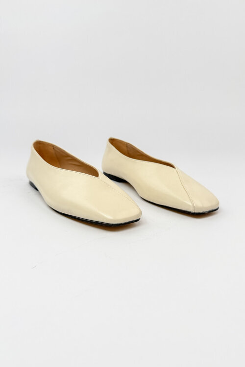 BBT-151 Krem Rugan Dikiş Detaylı Rahat Taban Babet - 4