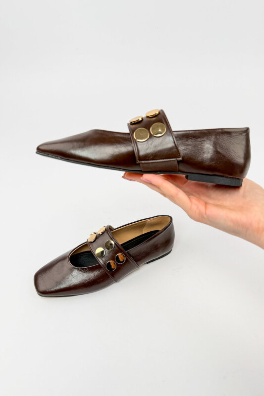 BBT-153 Acı Kahve Lastik Detaylı Gold Troklu Babet  - 4