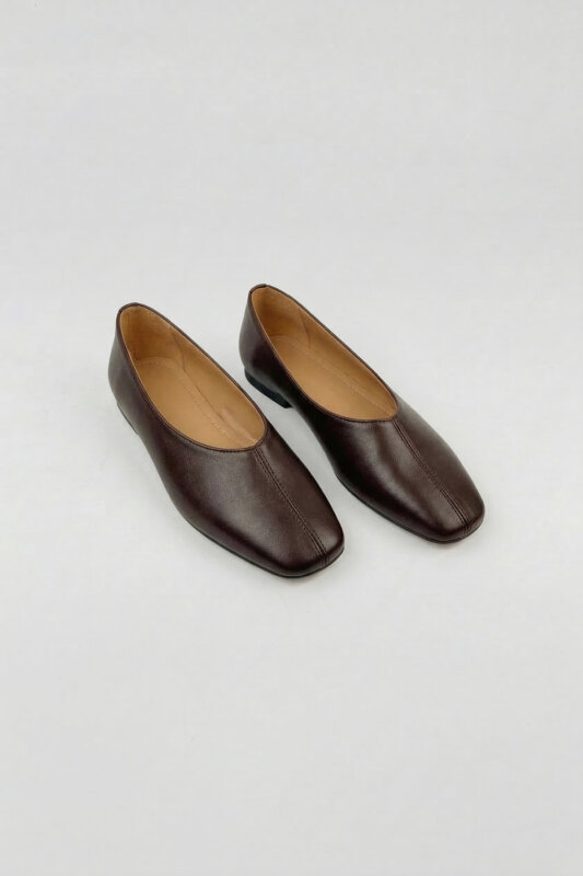 BBT-156 Acı Kahve Rugan Düz Dikiş Detaylı Rahat Taban Babet - 1