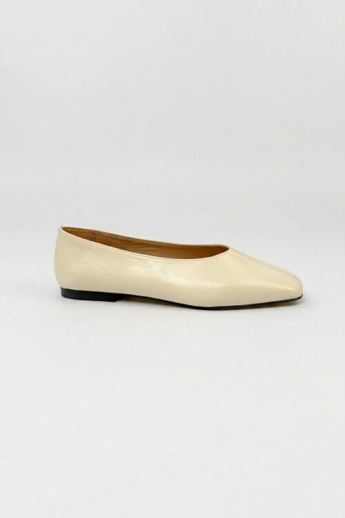 BBT-156 Bej Rugan Düz Dikiş Detaylı Rahat Taban Babet (1)