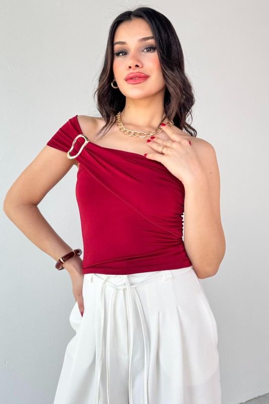 BLZ-06283 Bordo Gold Toka Detaylı Yan Büzgülü Straplez Bluz - 1