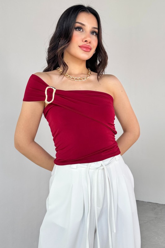 BLZ-06283 Bordo Gold Toka Detaylı Yan Büzgülü Straplez Bluz - 6