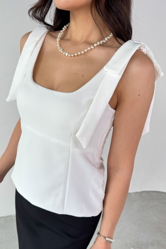 BLZ-06286 Beyaz Havuz Yaka Askılı Bluz - 8