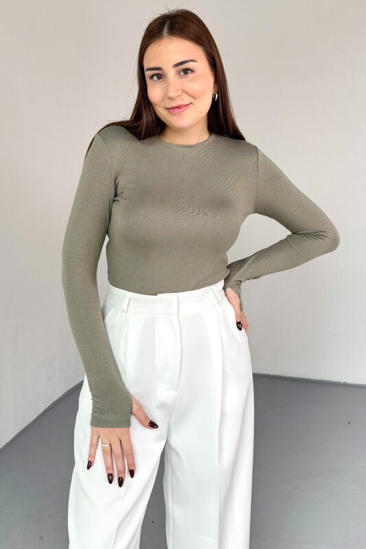 BLZ-06289 Mint Parmak Geçirmeli Merserize Likralı Pamuklu Basic Bluz - 1