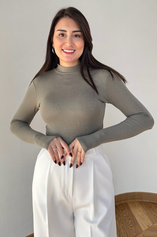 BLZ-06290 Mint Dik Yaka Parmak Geçirmeli Merserize Likralı Pamuklu Basic Bluz - 3