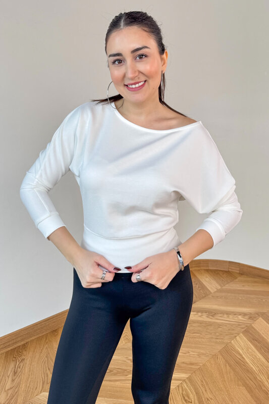  BLZ-5319 Beyaz Bel Lastikli Kayık Yaka Basic Fit Bluz - 1