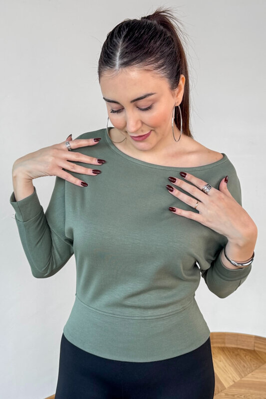  BLZ-5319 Haki Bel Lastikli Kayık Yaka Basic Fit Bluz - 1