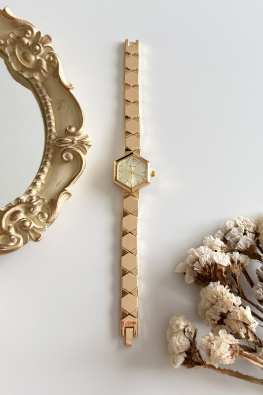 Celine Gold Altıgen Beyaz Kadran Çelik Kordon Kadın Kol Saati - 1