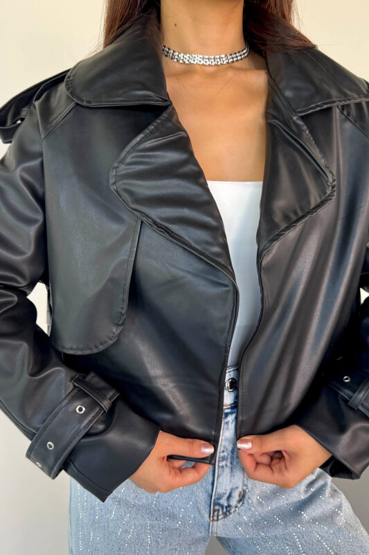 CKT-1004 Siyah Suni Deri Kruvaze Yaka Tokalı Kol Detaylı Cropped Ceket - 2