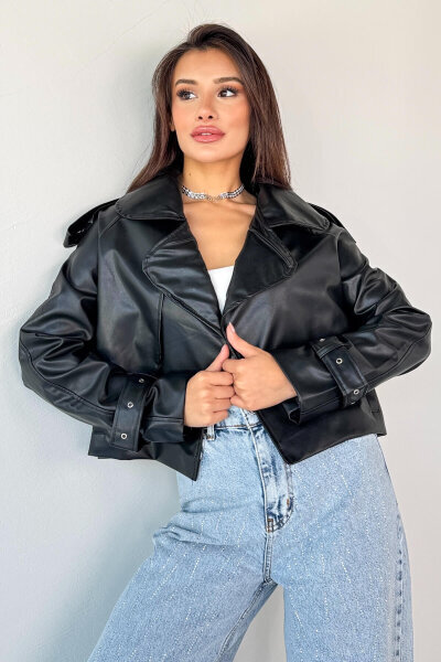 CKT-1004 Siyah Suni Deri Kruvaze Yaka Tokalı Kol Detaylı Cropped Ceket - 4