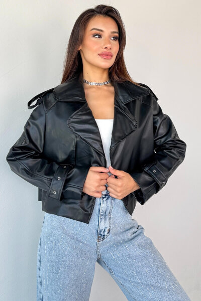 CKT-1004 Siyah Suni Deri Kruvaze Yaka Tokalı Kol Detaylı Cropped Ceket 