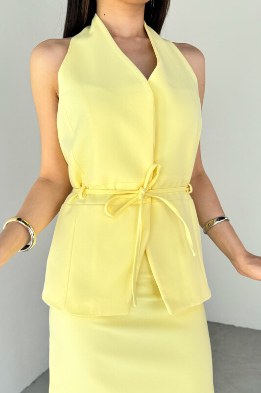 CKT-12449 Sarı Boyun Bağlamalı Gizli Düğmeli Kuşaklı Poliviskon Astarlı Yelek - 4