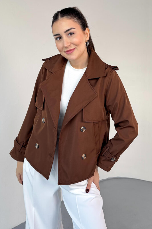 CKT-12458 Acı Kahve Modern Kesim Lamine Kumaş Kısa Trençkot - 4