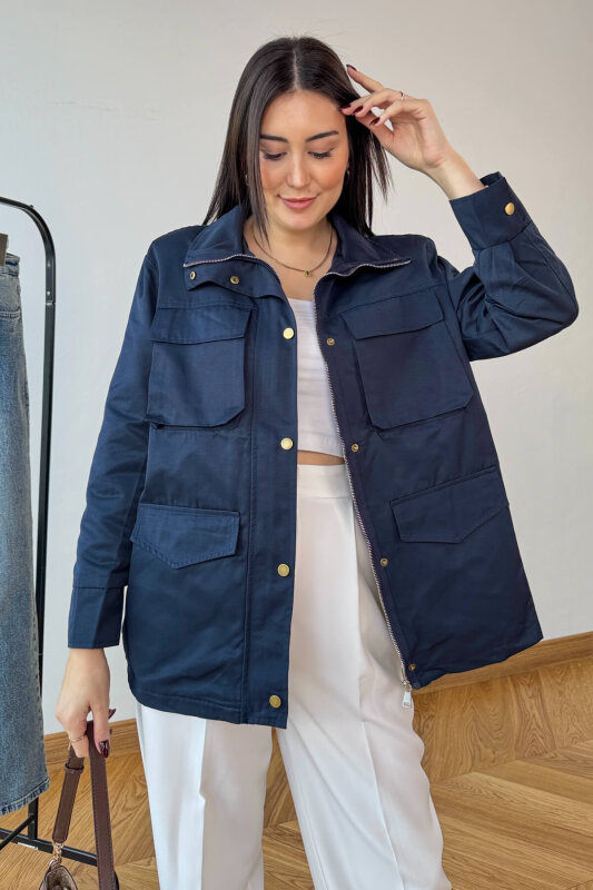 CKT-12465 Lacivert Vatkalı Dik Yaka Fermuarlı Çıtçıtlı Körük Cepli Astarlı Mont - 1