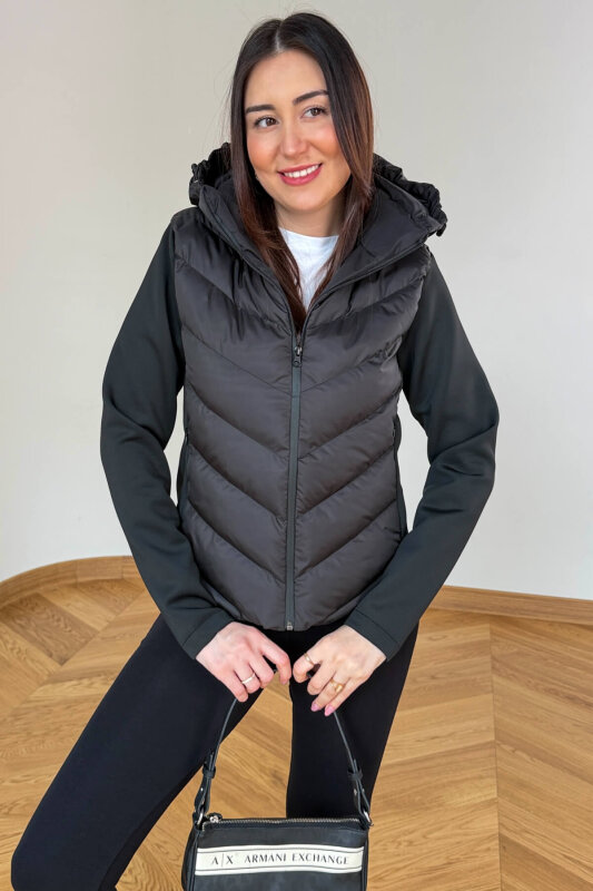 CKT-12484 Siyah Scuba Kollu Kapitone Tasarım Kapüşonlu Mont - 2