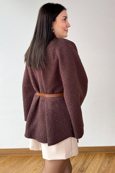 CKT-1506 Kahverengi Buklet Kumaş Gold Düğme Detaylı Kemerli Panço - 3