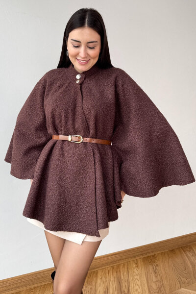 CKT-1506 Kahverengi Buklet Kumaş Gold Düğme Detaylı Kemerli Panço - 4