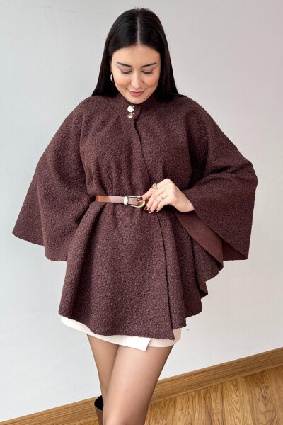 CKT-1506 Kahverengi Buklet Kumaş Gold Düğme Detaylı Kemerli Panço - 2