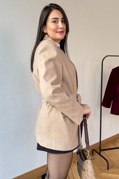CKT-250561 Bej Astarlı Kemerli Süet Blazer Ceket - 4