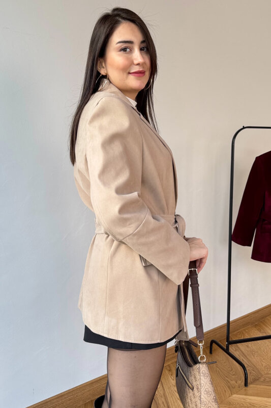 CKT-250561 Bej Astarlı Kemerli Süet Blazer Ceket - 4