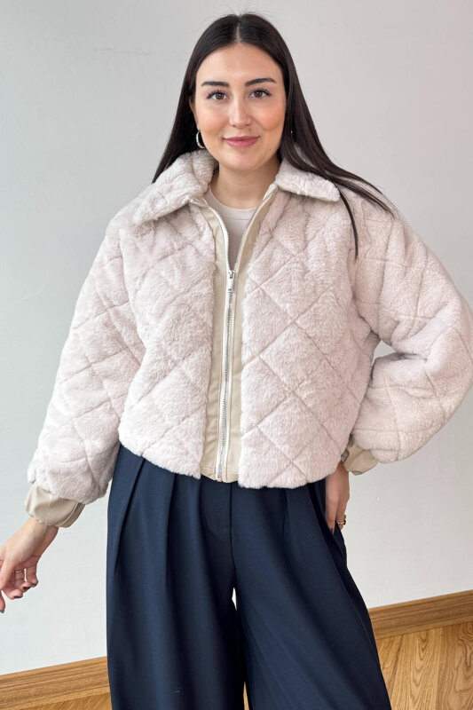 CKT-7022 Bej Baklava Desen Suni Deri Detaylı Astarlı Fermuarlı Kürk Ceket - 2