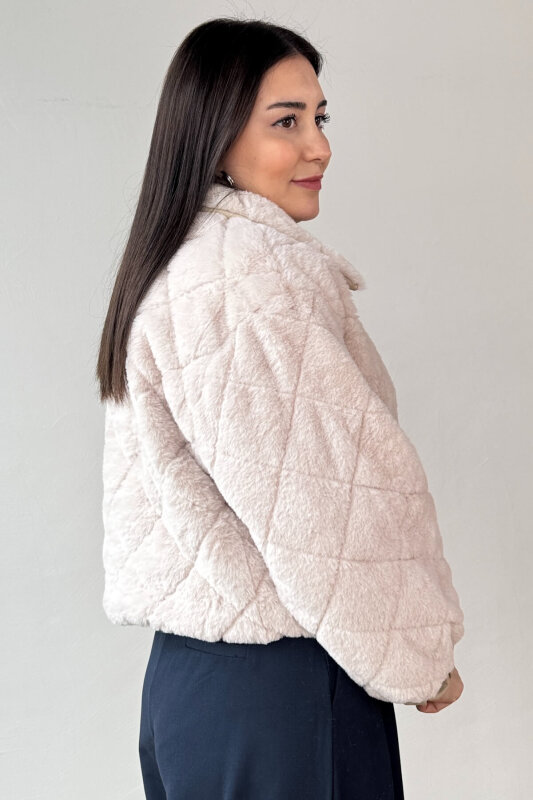 CKT-7022 Bej Baklava Desen Suni Deri Detaylı Astarlı Fermuarlı Kürk Ceket - 4