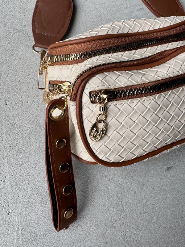 ÇNT-3001 Taba Taş Rengi Dokulu Suni Deri Gold Aksesuarlı Bel Ve Omuz Çantası - 2