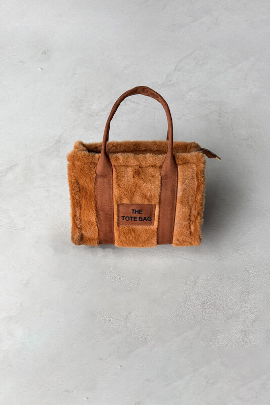 ÇNT-3002 Taba Kürklü Kumaş Yazı Detaylı El Ve Omuz Çantası - 1