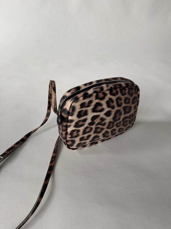 ÇNT-3013 Leopar Mini Kare Suni Deri Uzun Askılı Omuz Çantası - 1