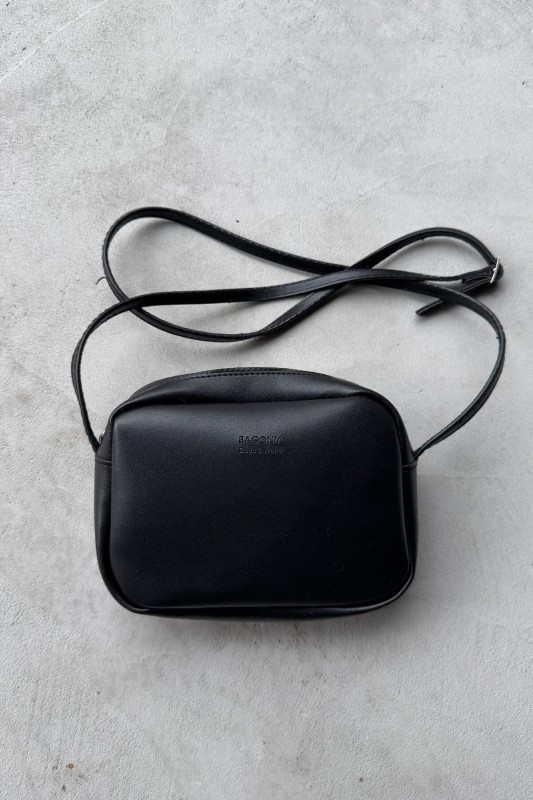 ÇNT-3013 Siyah Mini Kare Suni Deri Uzun Askılı Omuz Çantası - 2