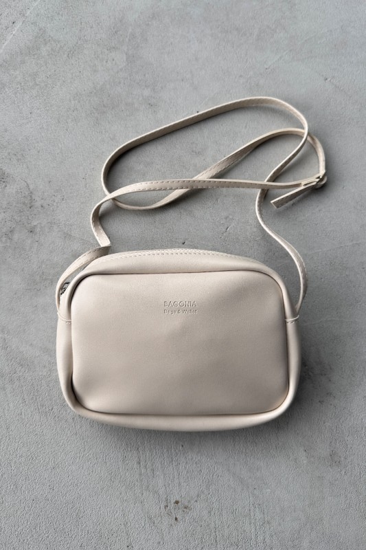 ÇNT-3013 Taş Rengi Mini Kare Suni Deri Uzun Askılı Omuz Çantası - 1