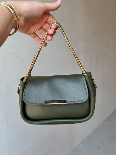 ÇNT-3016 Haki Zincir Askılı Suni Deri Crossbody Omuz Çantası 