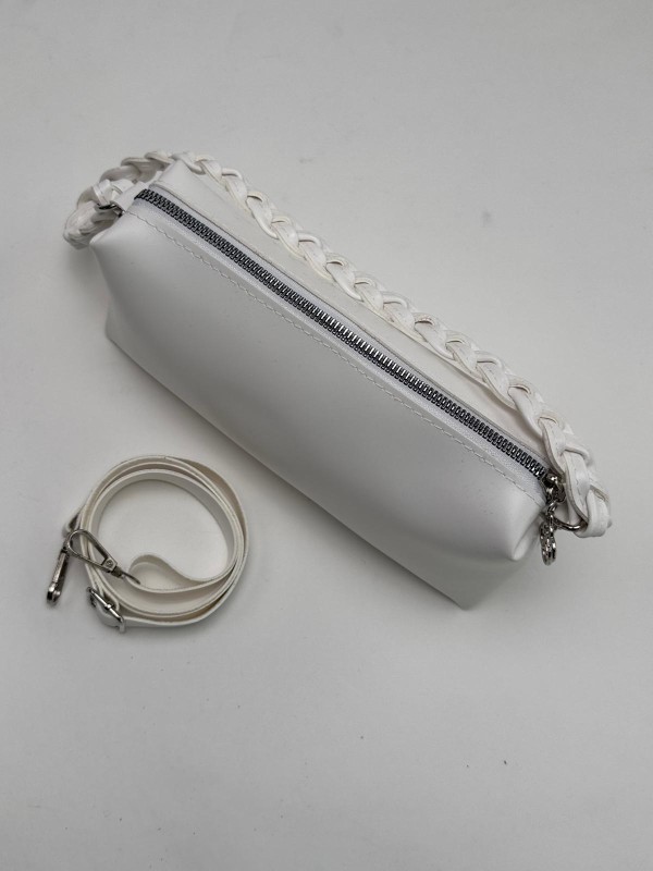 ÇNT-3017 Beyaz Örgü Askı Detay Fermuarlı Suni Deri Crossbody Omuz Çantası - 2