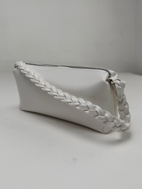 ÇNT-3017 Beyaz Örgü Askı Detay Fermuarlı Suni Deri Crossbody Omuz Çantası - 1
