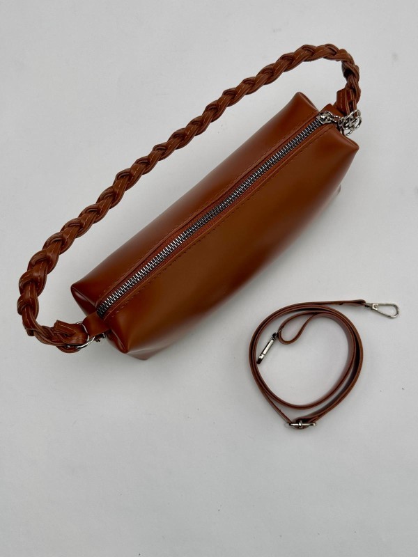 ÇNT-3017 Taba Örgü Askı Detay Fermuarlı Suni Deri Crossbody Omuz Çantası - 2