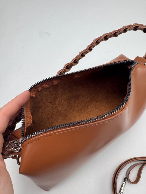 ÇNT-3017 Taba Örgü Askı Detay Fermuarlı Suni Deri Crossbody Omuz Çantası - 3