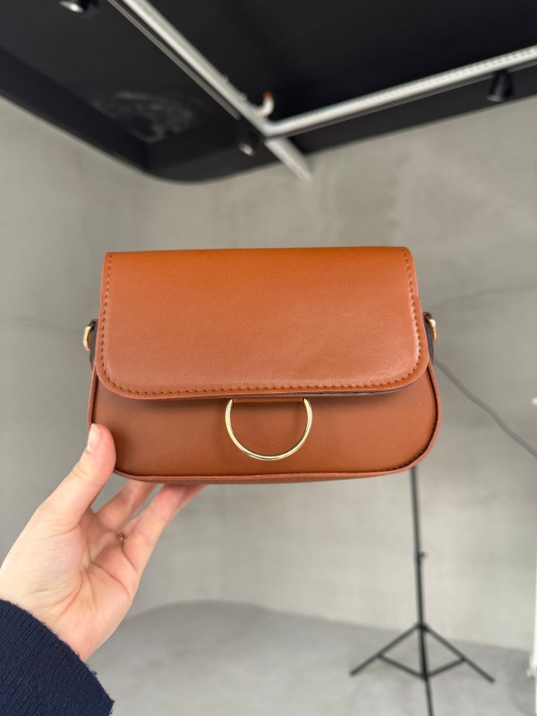 ÇNT-3025 Taba Halka Detaylı Kapaklı Suni Deri Omuz Ve Kol Çantası - 4